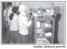 Koperasi sekolah merupakan wadah kegiatan ekonomi siswa di sekolah.
