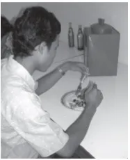 Makan merupakan kebutuhan primer.