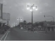 Produksi listrik untuk penerangan jalan dilakukan oleh pemerintah.