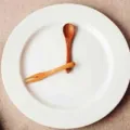 Manfaat Gaya Hidup Diet Puasa Intermiten