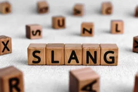 Bukan Hanya Iseng, Ini Manfaat Dan Peran Bahasa Slang Dalam Komunikasi