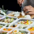 Keuntungan Bisnis Self Catering, Pilihan Cerdas Usaha Kuliner Untuk Meraih Keuntungan