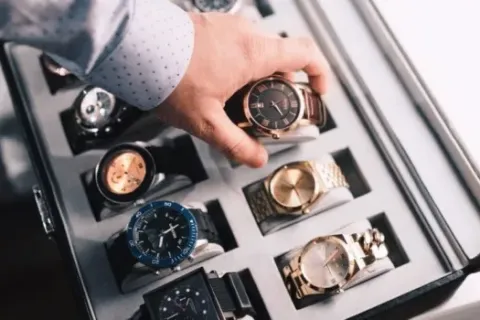 Alasan Membeli Jam Tangan Mewah, Mulai Dari Investasi, Gaya, Hingga Kepuasan Pribadi Yang Sulit Ditolak