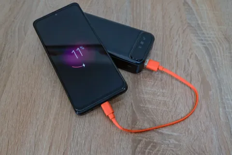 Tips memilih power bank terbaik dan aman untuk mengisi daya hp