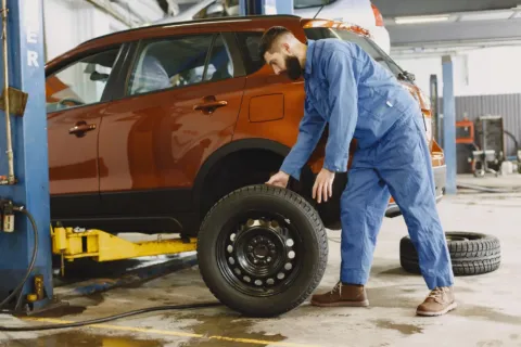 Panduan lengkap tips memilih ban mobil yang bagus dan sesuai dengan profil kendaraan