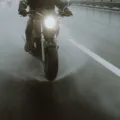 Pembersihan dan perawatan rantai sepeda motor saat musim hujan