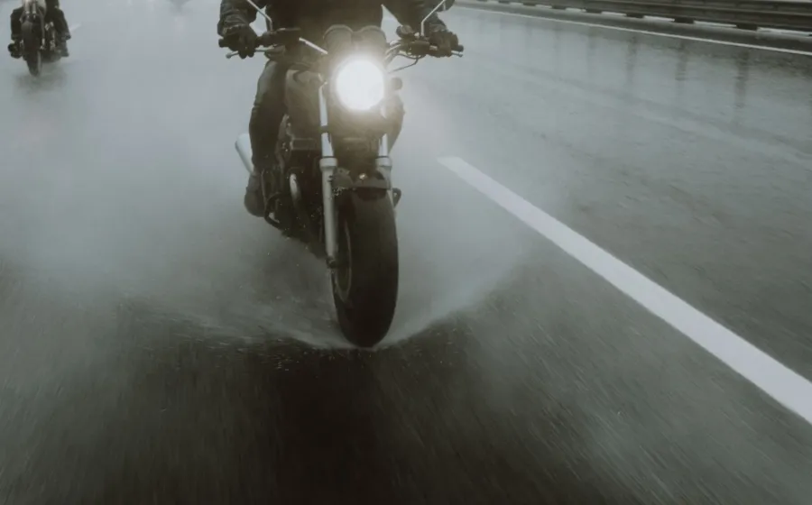 Pembersihan dan perawatan rantai sepeda motor saat musim hujan