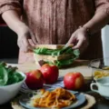 Menu makanan sehat untuk makan malam porsi seimbang dalam piring